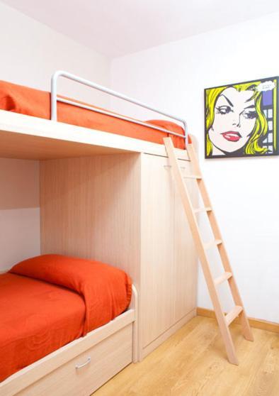 Apartahotel Castejón de Sos Bagian luar foto